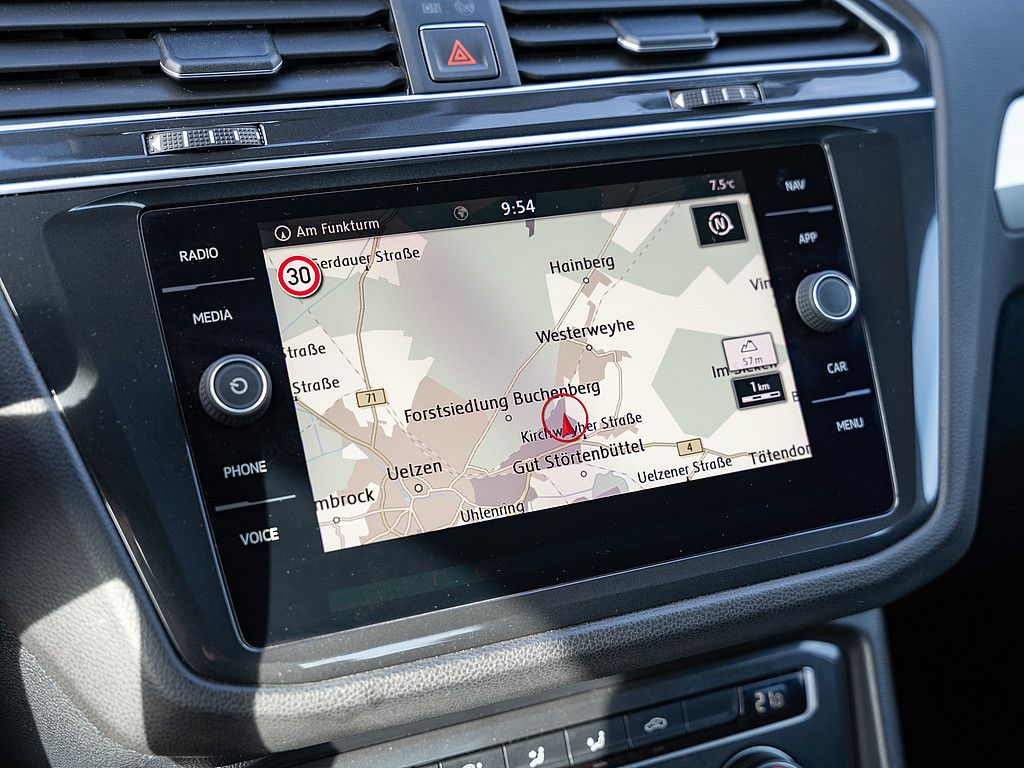 Fahrzeugabbildung Volkswagen Tiguan 1.4 TSI Trendline NAVI PDC APP CONNECT