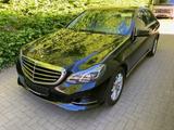 Mercedes-Benz E 250 CGI BE Elegance Automaik,LED,Leder,29tkm - Mercedes-Benz E 250 in Hamburg