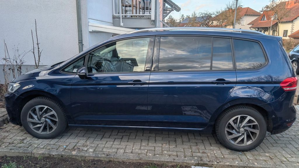 Image of Volkswagen Touran