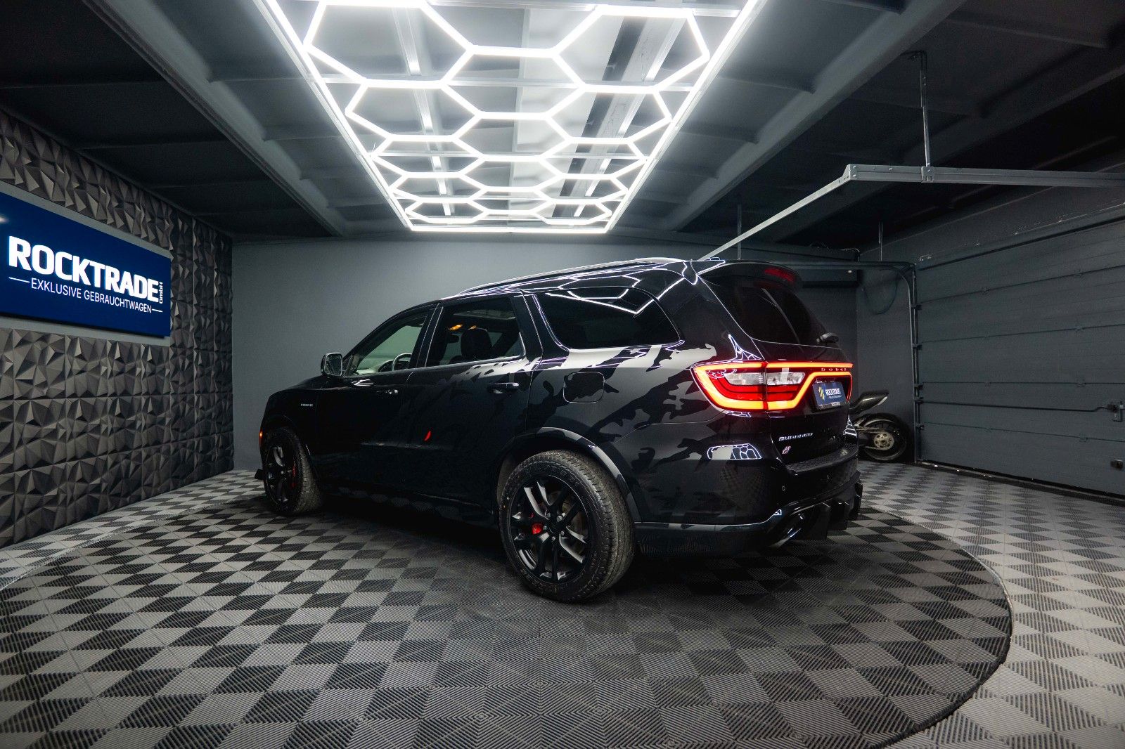 Fahrzeugabbildung Dodge Durango 5.7 V8 R/T 4x4 Night-Paket SRT TRACK PAK