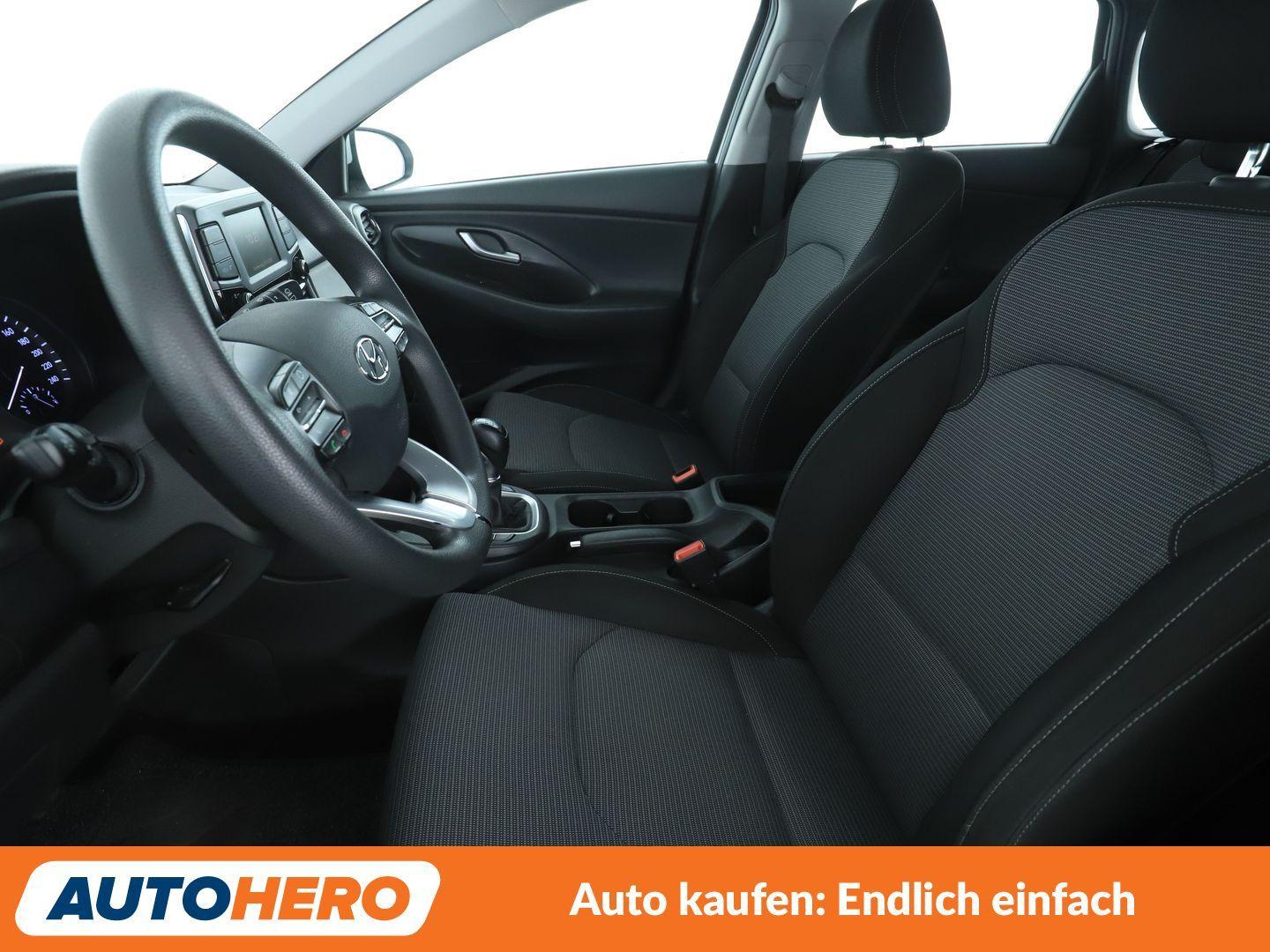 Hyundai i30 1.4 Select*SPUR*PDC*KLIMA*TEMPO*GARANTIE*