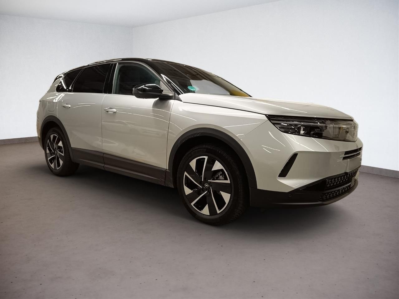 Fahrzeugabbildung Opel Grandland 1.2 48V Mild-Hybrid 100 kW GS