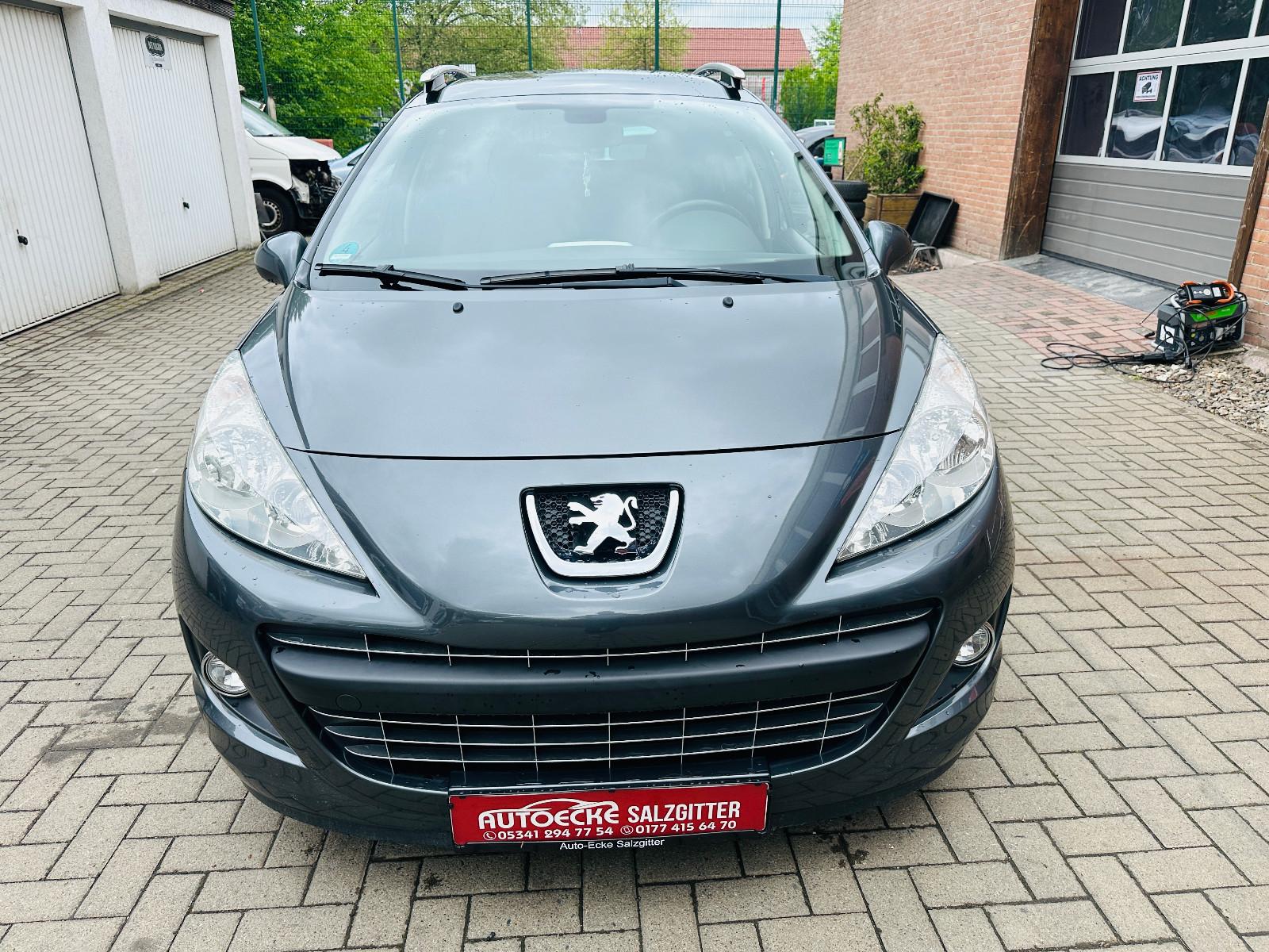 Peugeot 207 2012 — interior