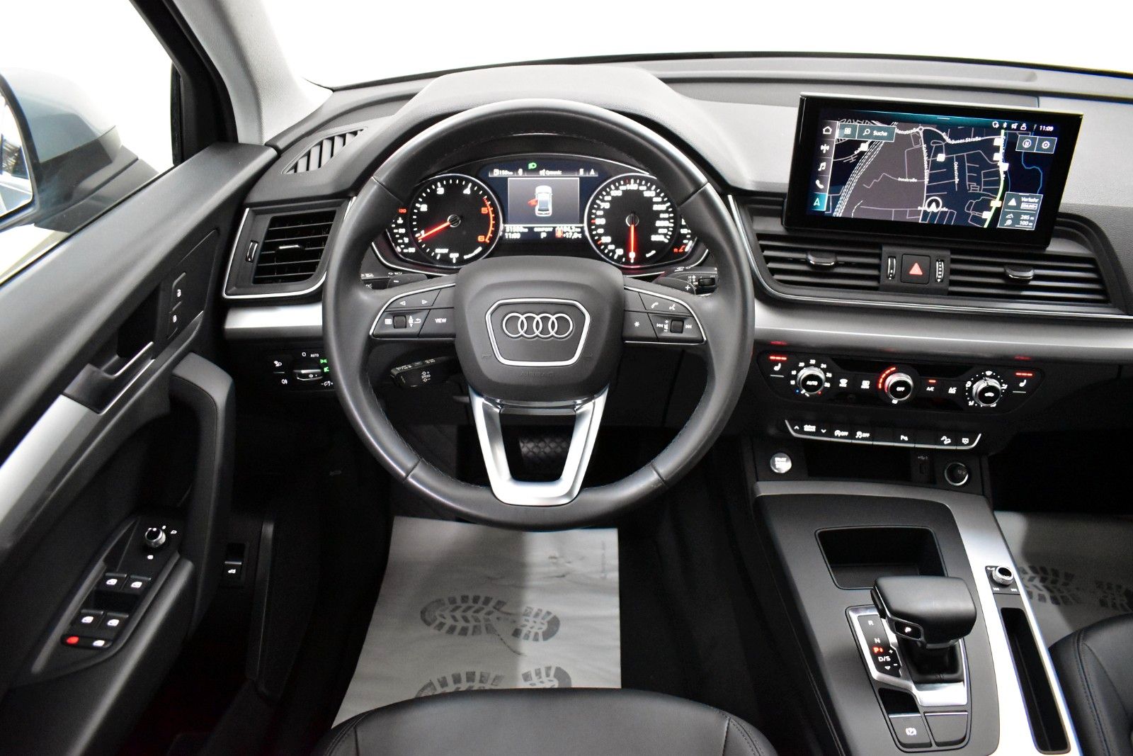 Fahrzeugabbildung Audi Q5 35 TDI Leder,Navi,LED,Kamera,SH,ACC,DAB