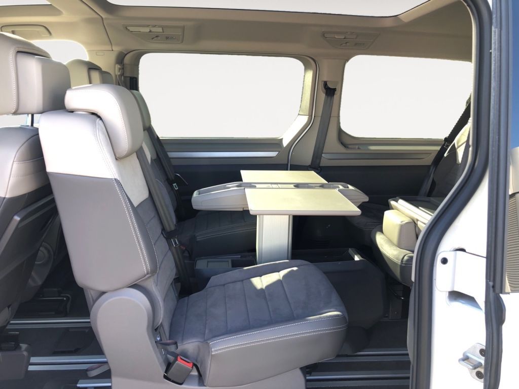 Fahrzeugabbildung Volkswagen T7 Multivan 2,0 TDI LÜ Life Edition IQ.Light
