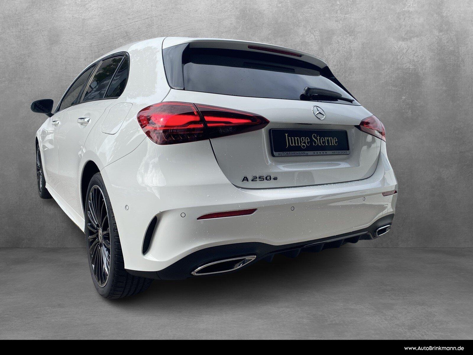 Mercedes-Benz A 250 e AMG-LINE/NIGHT/19"/MULTIBEAM/DISTRONIC