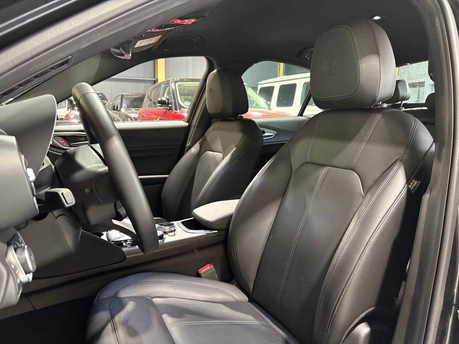 Fahrzeugabbildung Alfa Romeo Giulia Ti Q4/MEMORY/KAMERA/NAVI/ACC/APPLE/SHZ