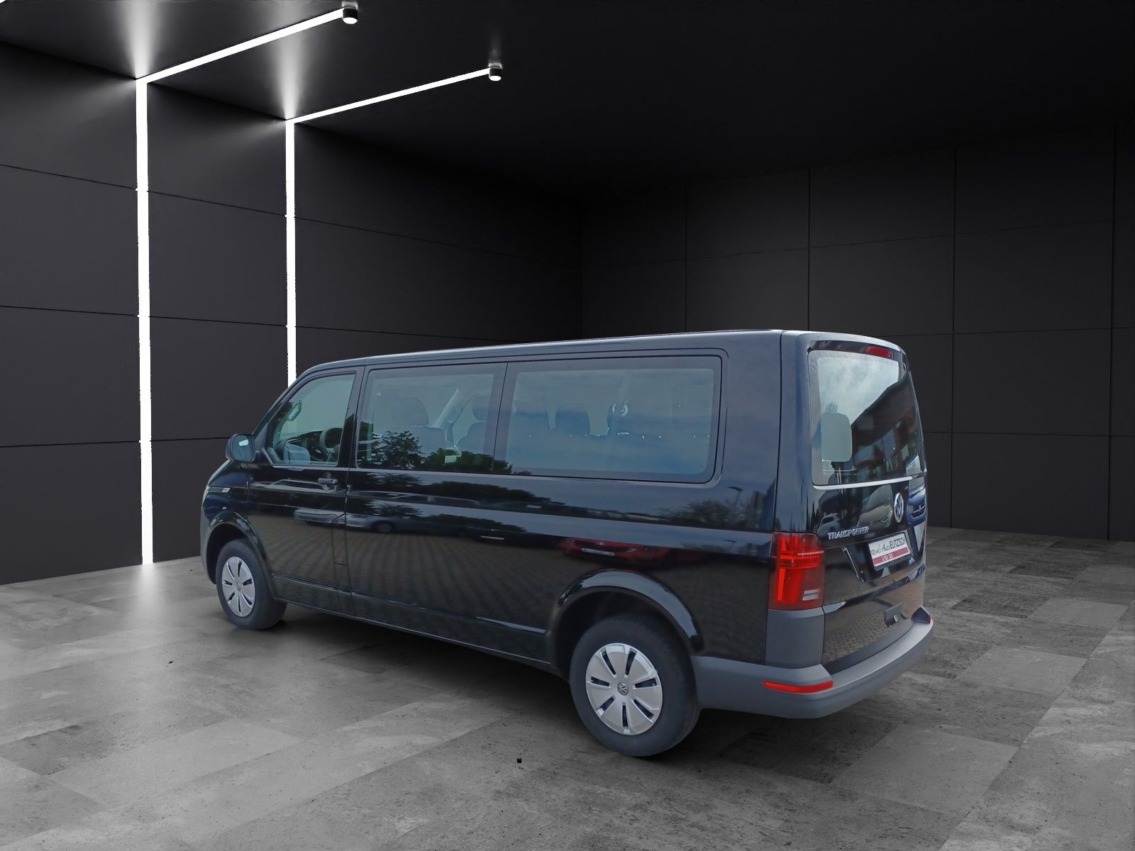 Fahrzeugabbildung Volkswagen T6.1 Transporter Kombi TDI LR NAVI LED KLIMA