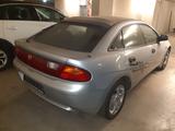 Mazda 323 f - silberne Mazda 323