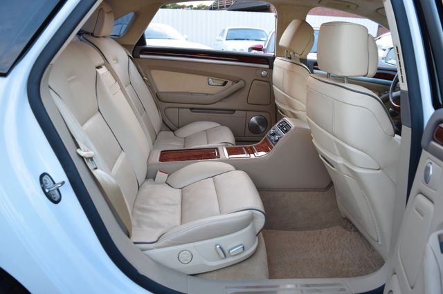 Fahrzeugabbildung Audi A8 6.0 W12 Lang/B&O/Einzelsitze/Topfahrzeug