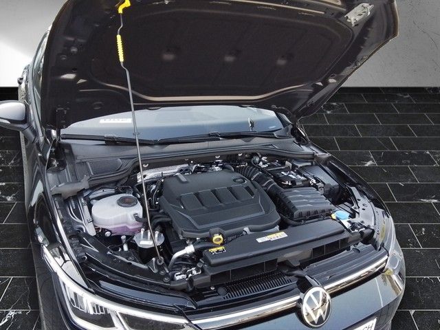 Fahrzeugabbildung Volkswagen Golf VIII Variant 2.0 TDI Life Navi LED ACC PDC