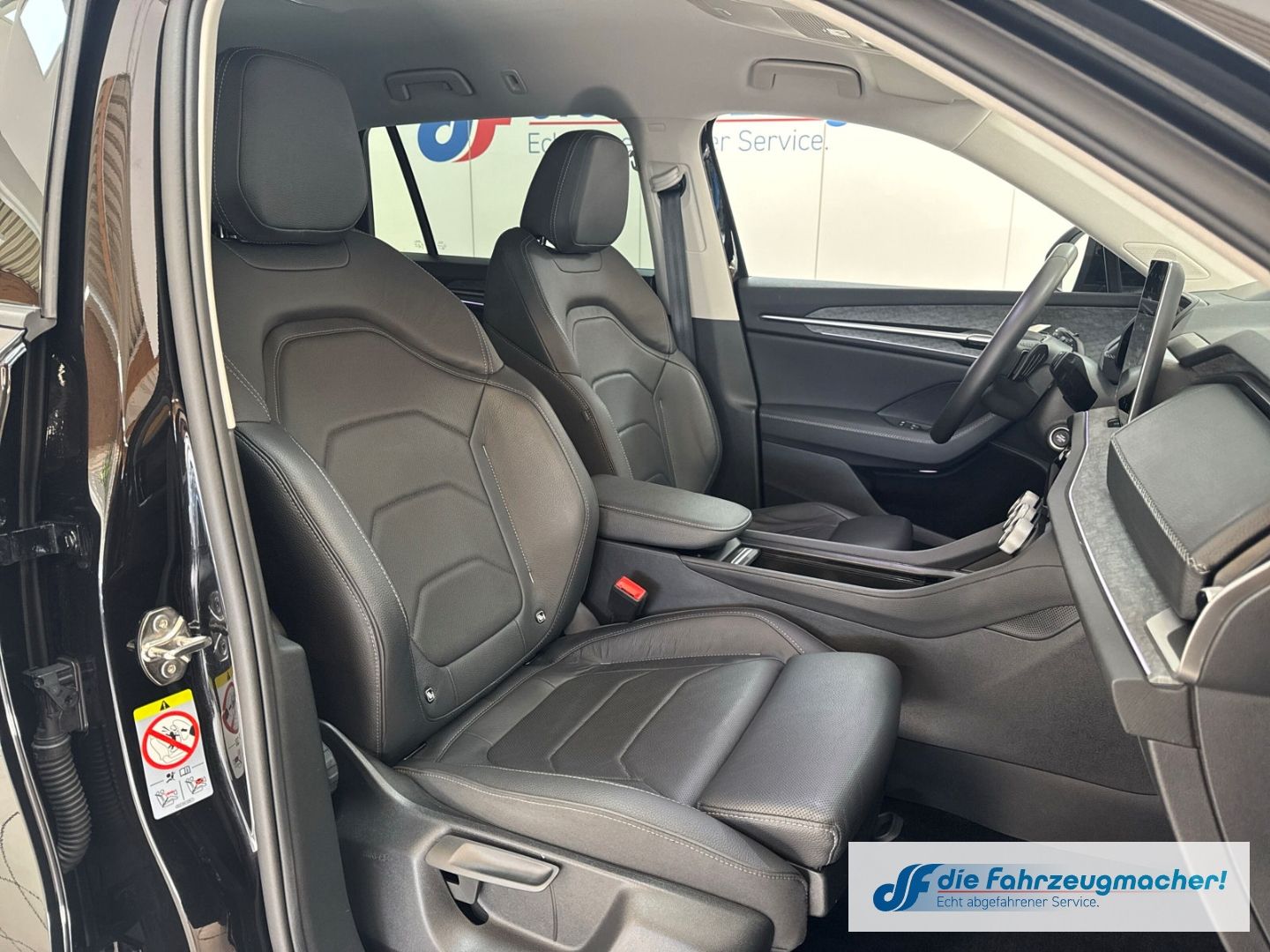 Fahrzeugabbildung SKODA Kodiaq 2.0 TDI 110 kW Selection HUD AHK-klappbar