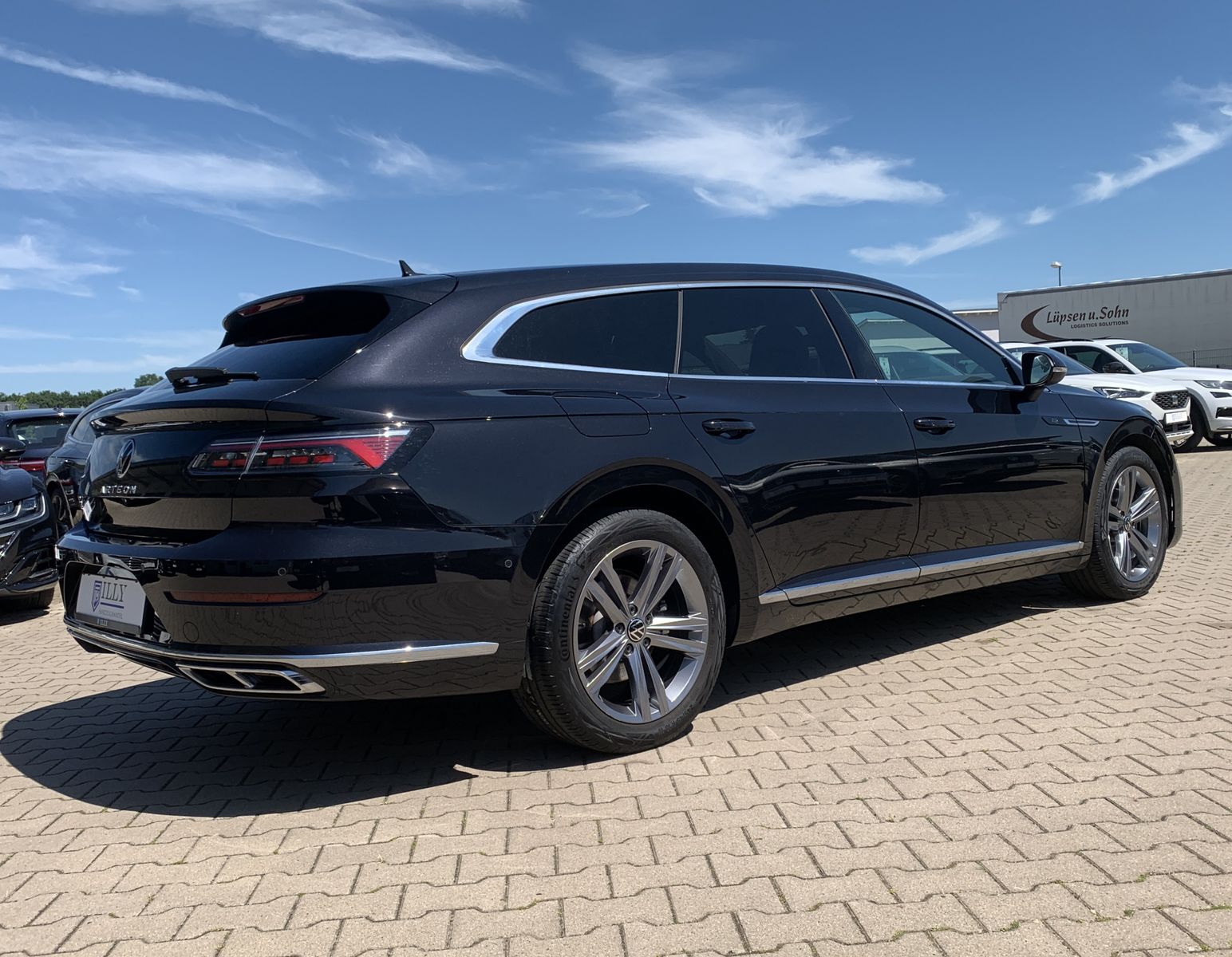 Fahrzeugabbildung Volkswagen Arteon Shooting Brake 2.0 TDI*R-Line*AHK*Cam*