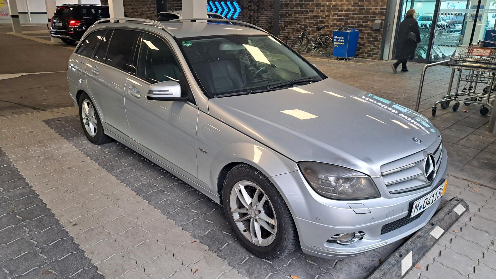 Mercedes-Benz C 220