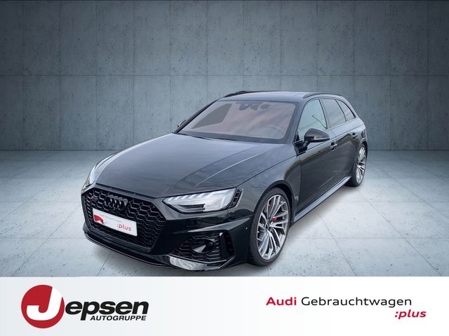 Audi RS 4 Avant tiptr. PANO Matrix AHK 20´ HUD 360