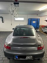 Porsche 996 Carrera Coupé Carrera - graue Porsche 996