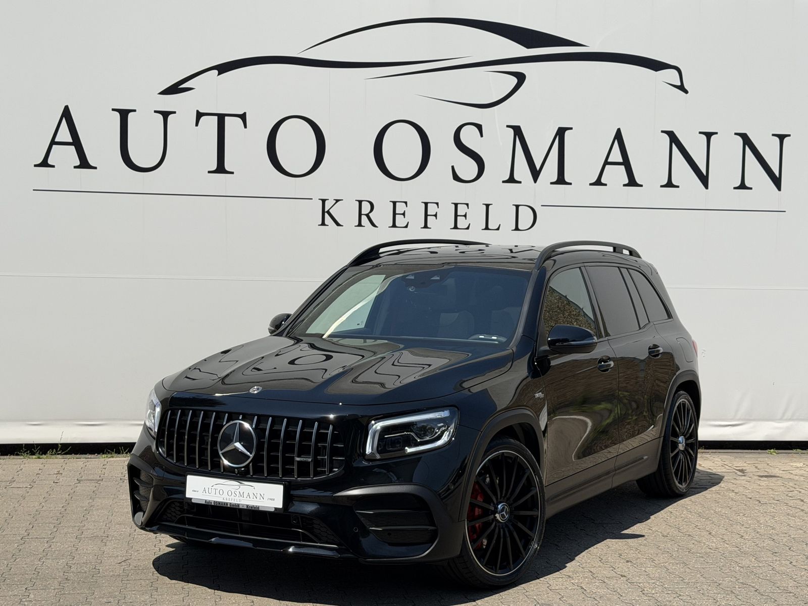 MERCEDES-BENZ GLB 35 AMG 4Matic MULTIBEAM / RFK / MEMORY / SHZ
