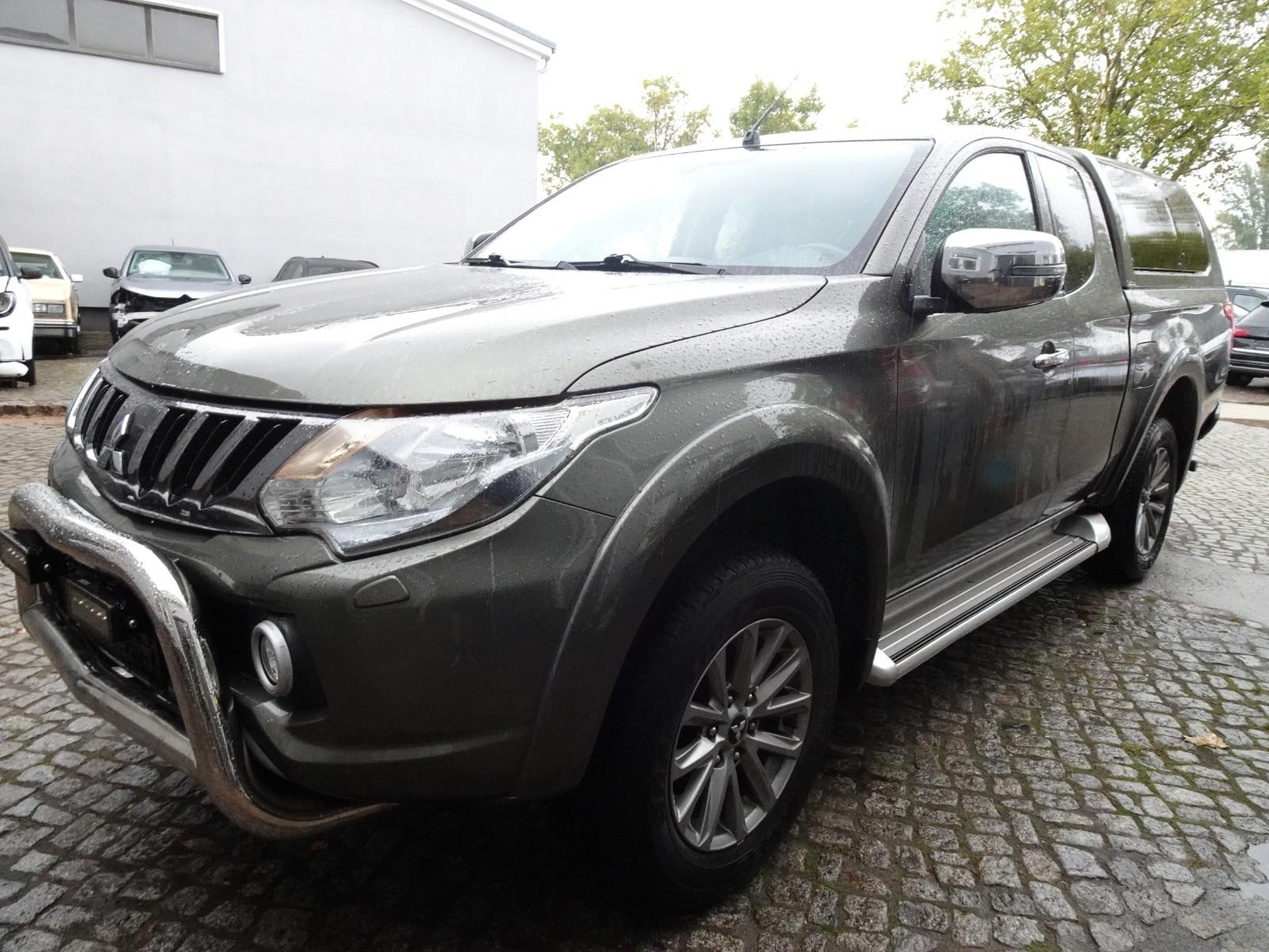 Mitsubishi L200 Plus Club Cab 4WD 133kW, KLIMATR-RCAM-AHK
