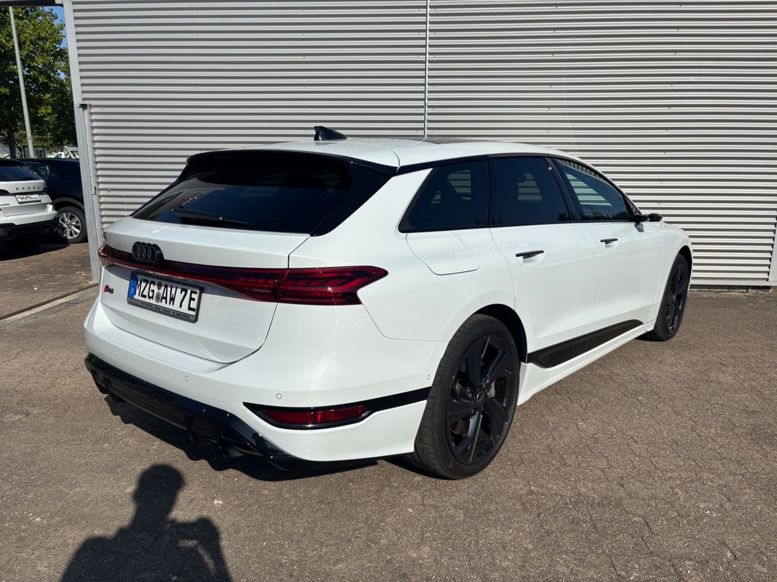 Fahrzeugabbildung Audi A6 e-tron Avant performance 270 kW
