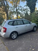 Kia Carens 2.0 7 Sutter - gebrauchte Kia Carens aus dem Jahr 2008