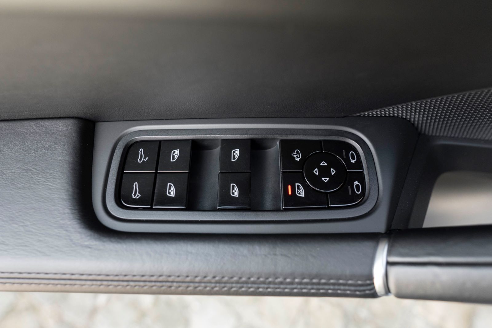 Fahrzeugabbildung Porsche Cayenne Coupe S PASM BOSE CARPLAY ACC CHRONO 360
