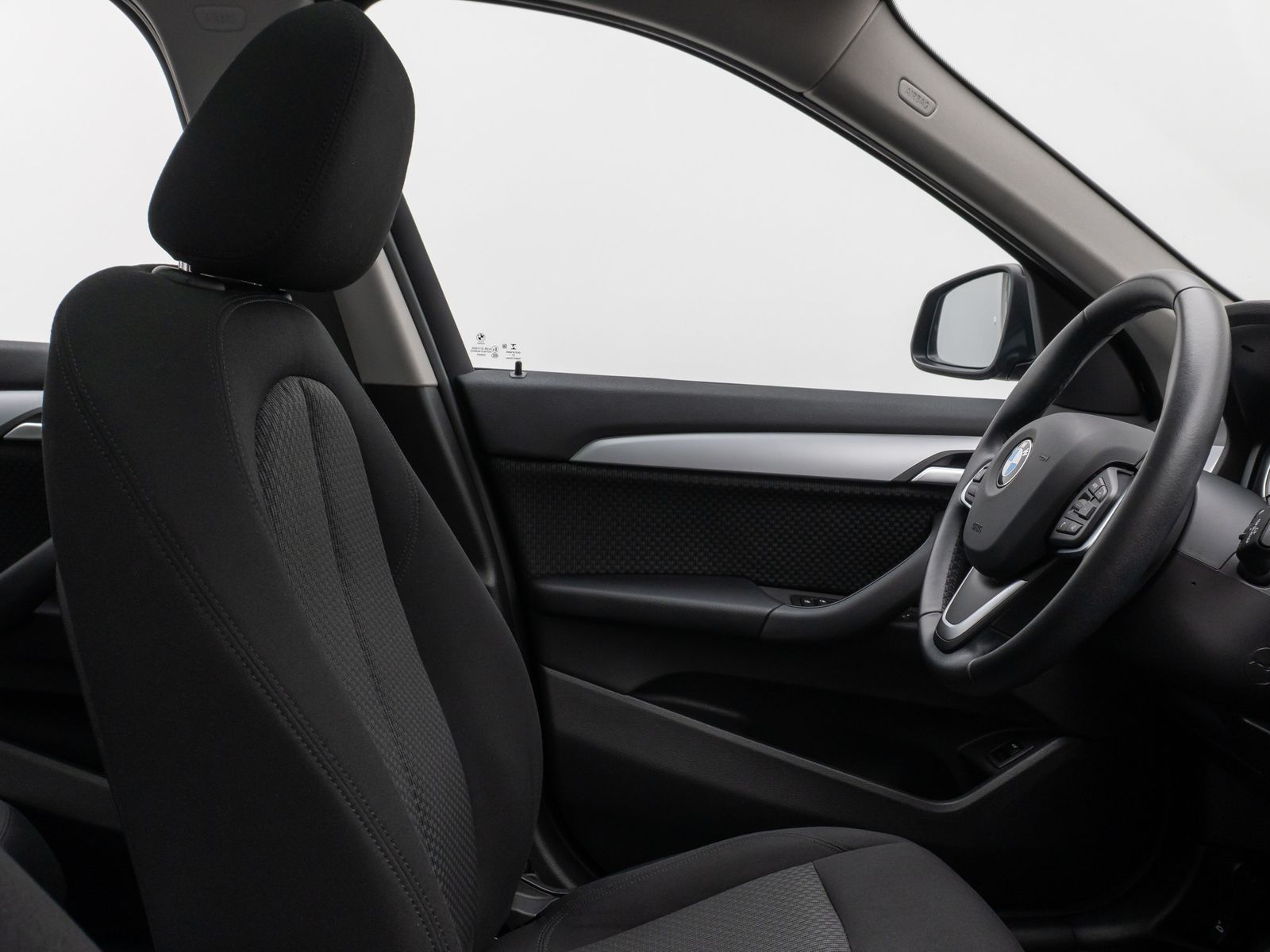 Fahrzeugabbildung BMW X1 sD18i Panorama DAB Navi Geschwindigkeitsreg