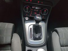 AUDI Q3 2.0 TDI quattro S tronic sport/Bose/AHK/DAB/