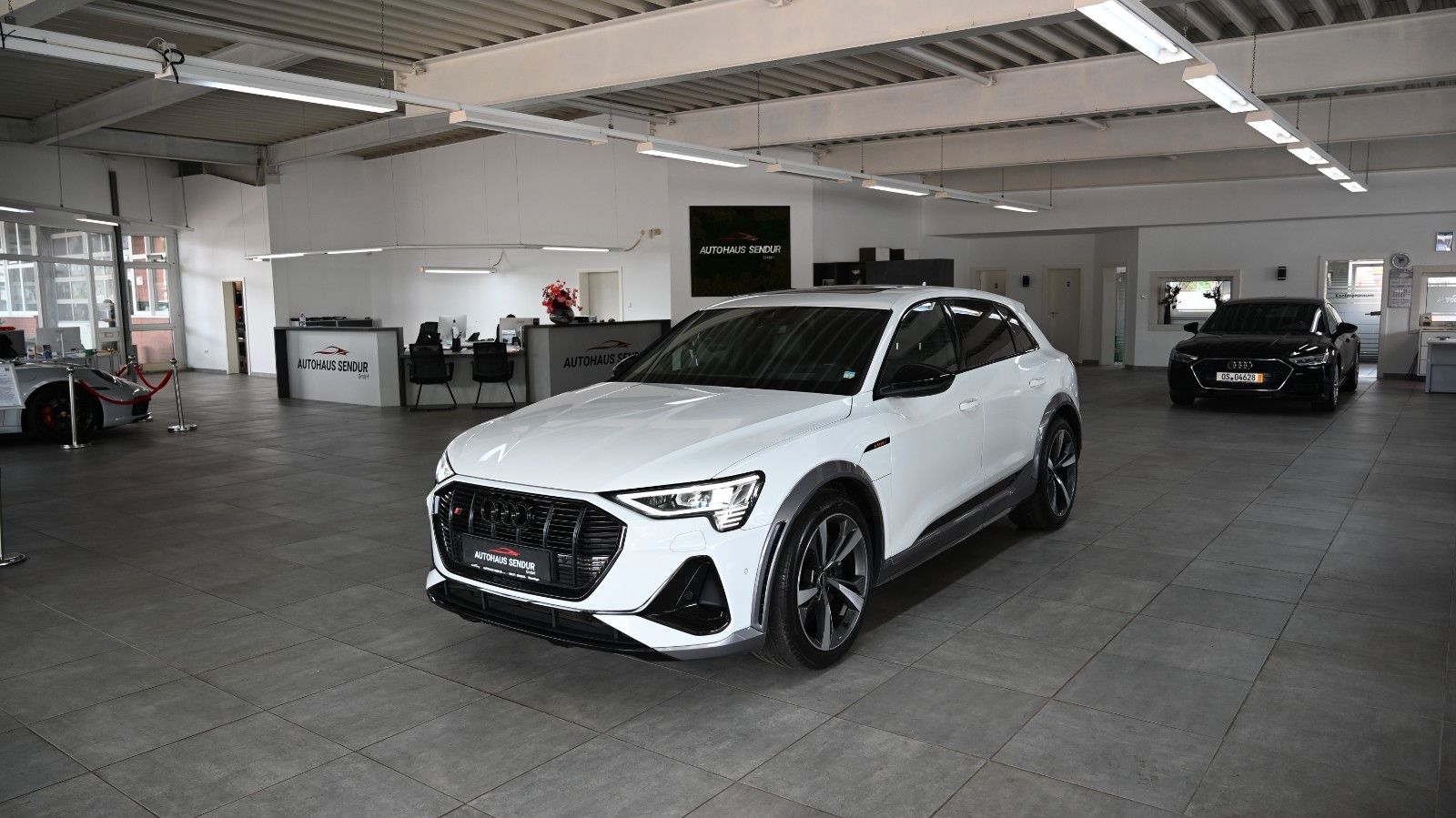 e-tron S quattro *HUD*PANO*NAVI*TOP