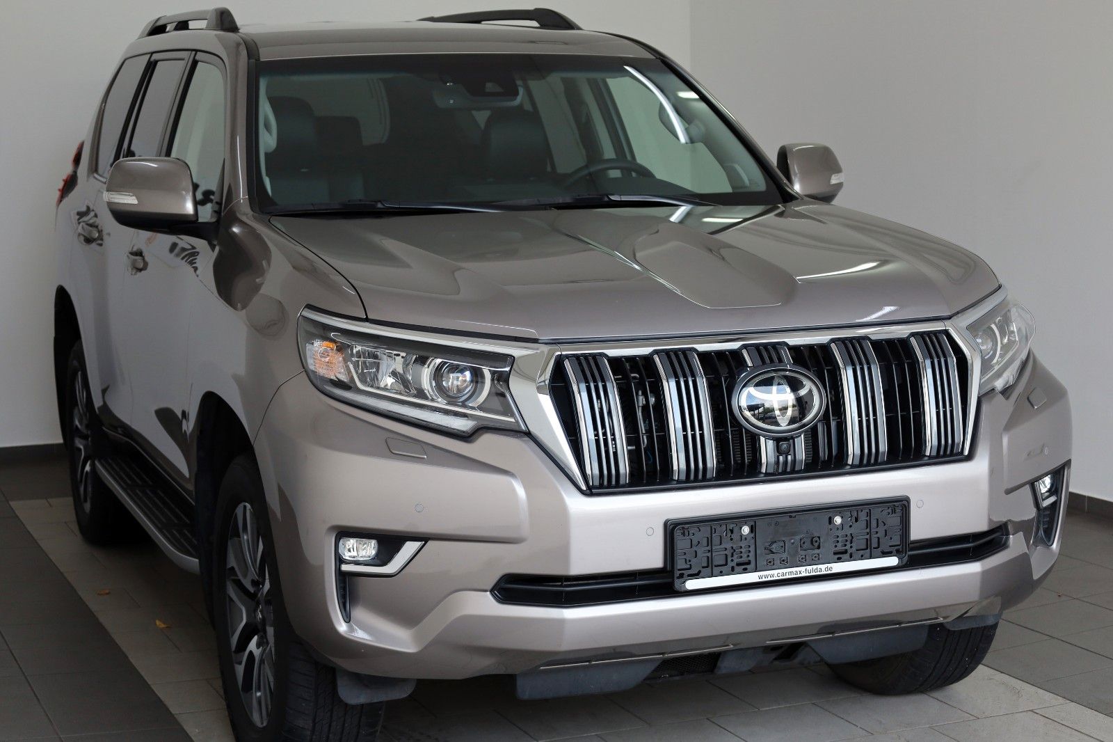 Fahrzeugabbildung Toyota Land Cruiser Comfort,Leder,Navi,4xSH,Sitzlüftung
