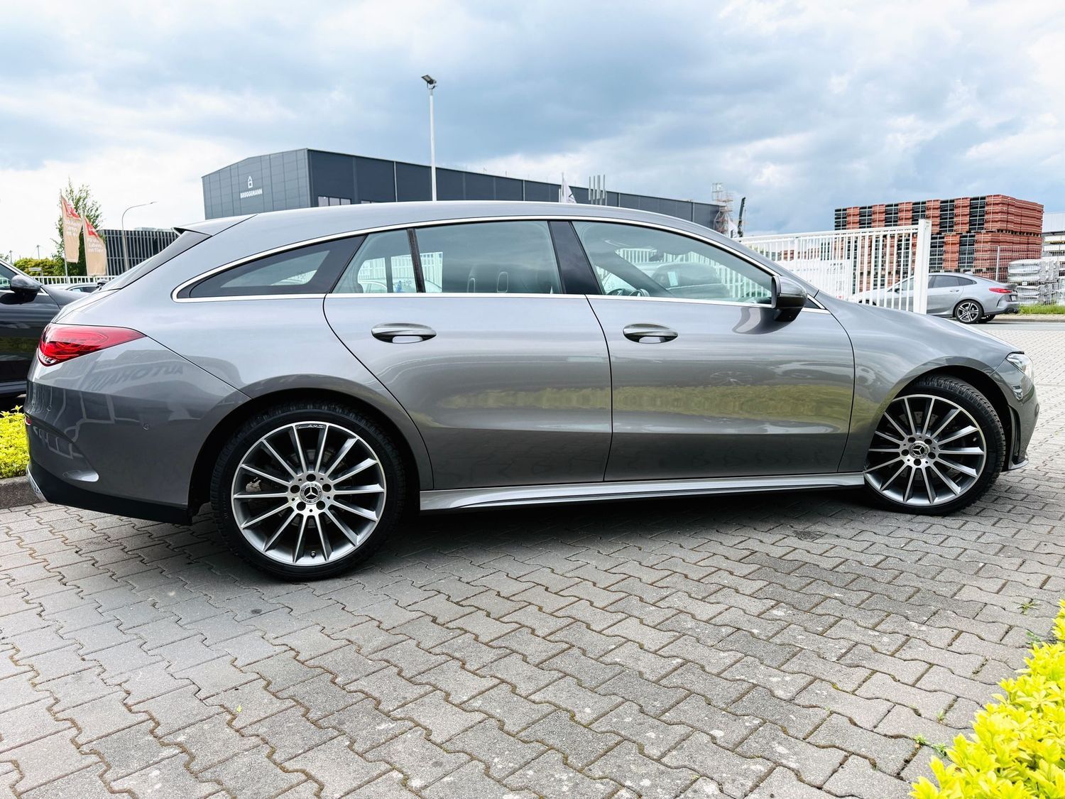 Fahrzeugabbildung Mercedes-Benz CLA 200 Shooting Brake AMG, Comand, LED, Easy Pa