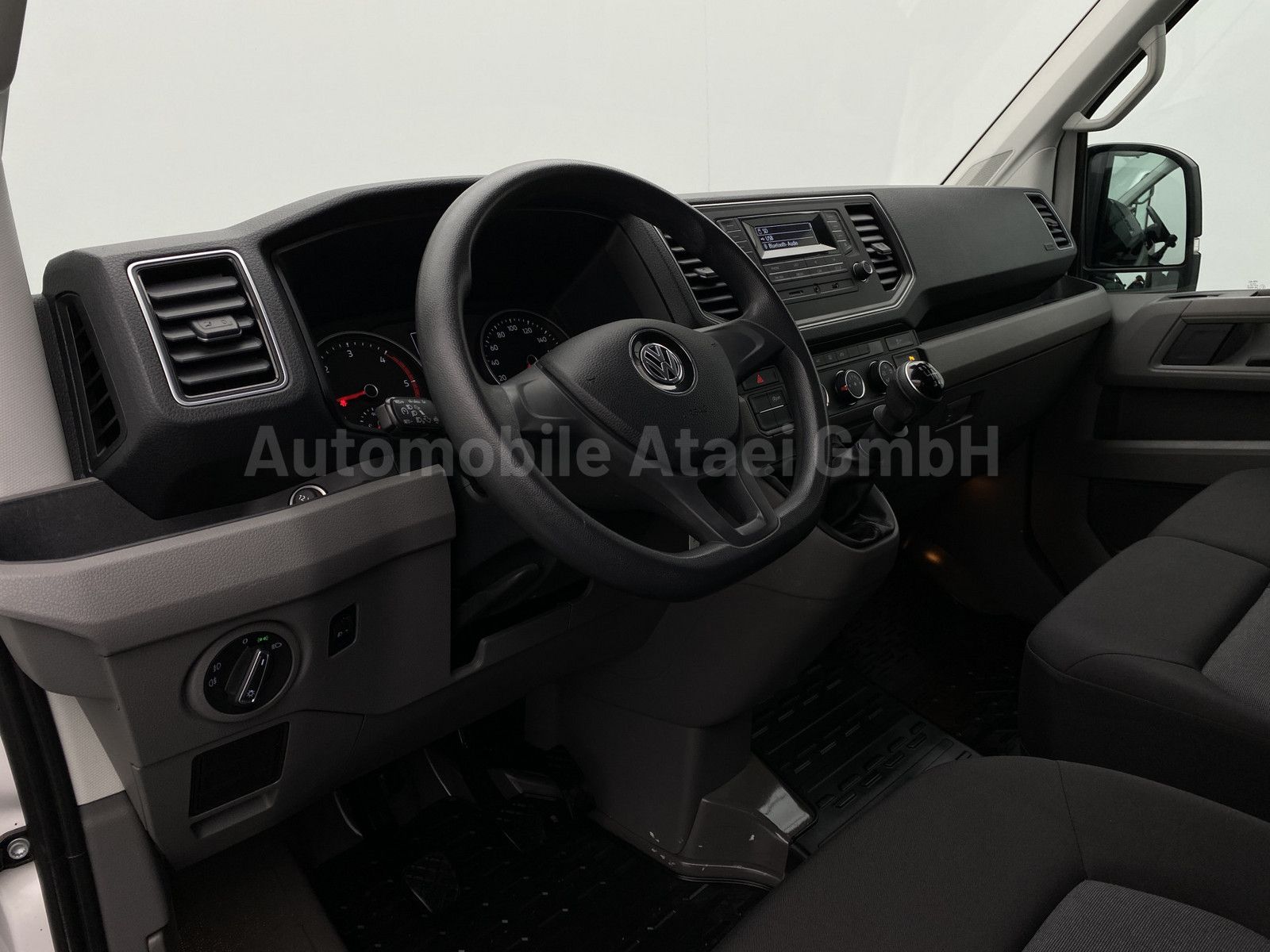 Fahrzeugabbildung Volkswagen Crafter 35 Plus *Mixto+6-Sitze* AHK 3,0t 2682