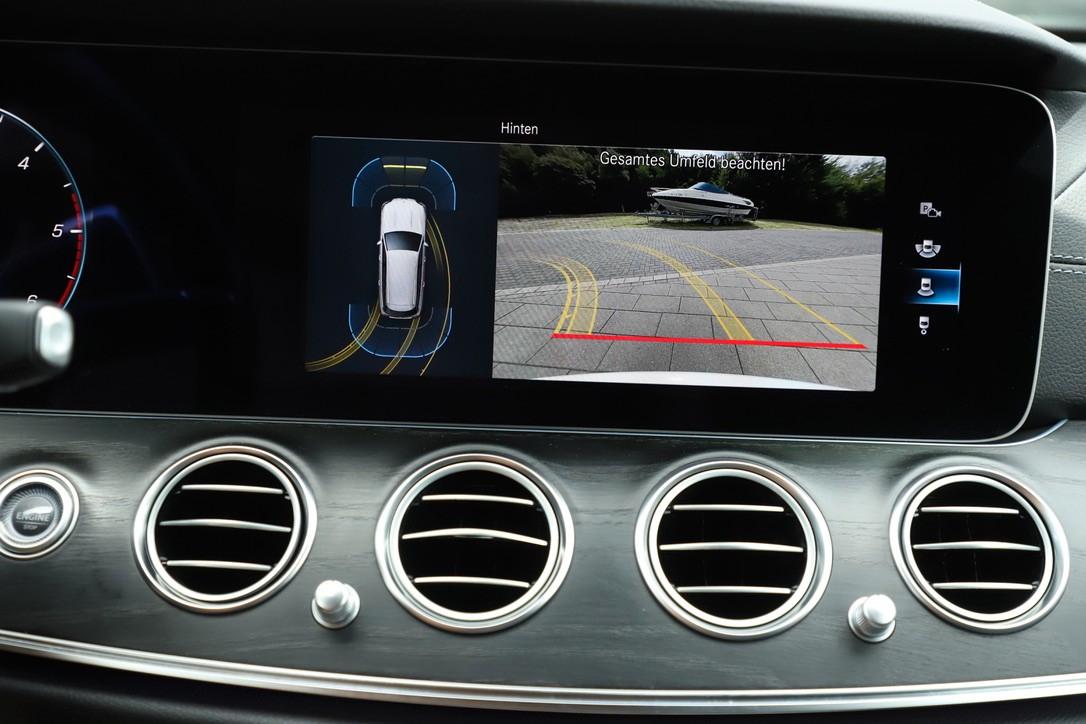 Mercedes-Benz E 220 d T-Modell AMG AHK SCHIEBEDACH