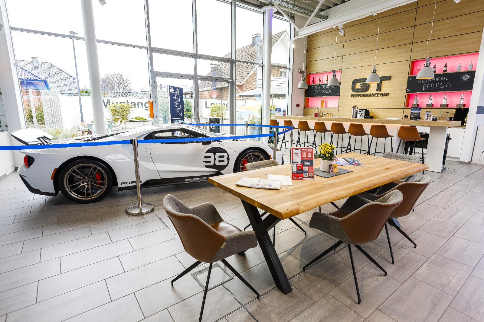 showroom-image-main