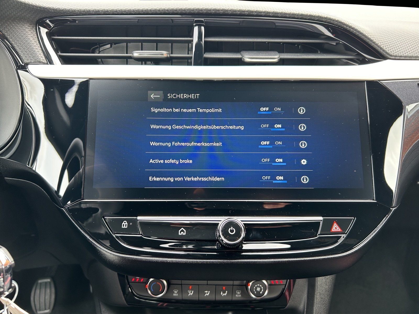 Fahrzeugabbildung Opel Corsa F 1.2 Turbo LED/SHZ/TEMPOMAT/USB/BLUETOOTH