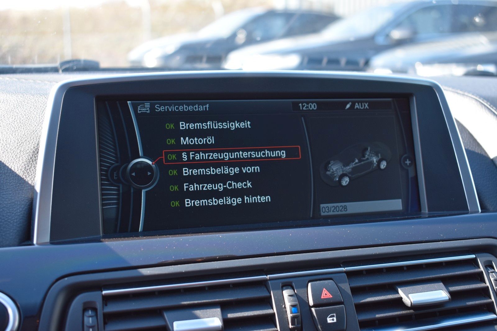 Fahrzeugabbildung BMW 640 i Coupe Schwarz Schwarz