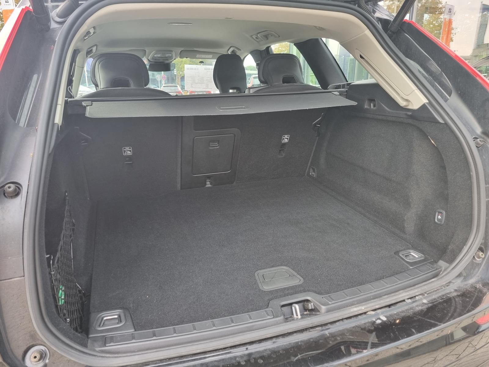 Fahrzeugabbildung Volvo XC60 B4 Diesel Core 'Anhängerkupplung'