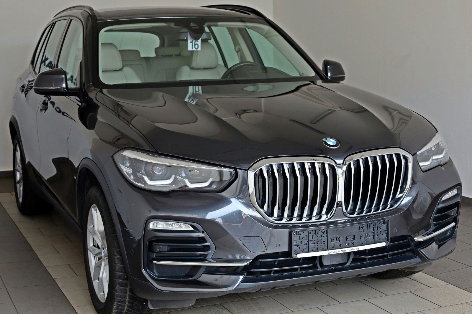 Fahrzeugabbildung BMW X5 xDrive 30d,Leder,Navi,LED,SH,H&K,Kamera,ACC