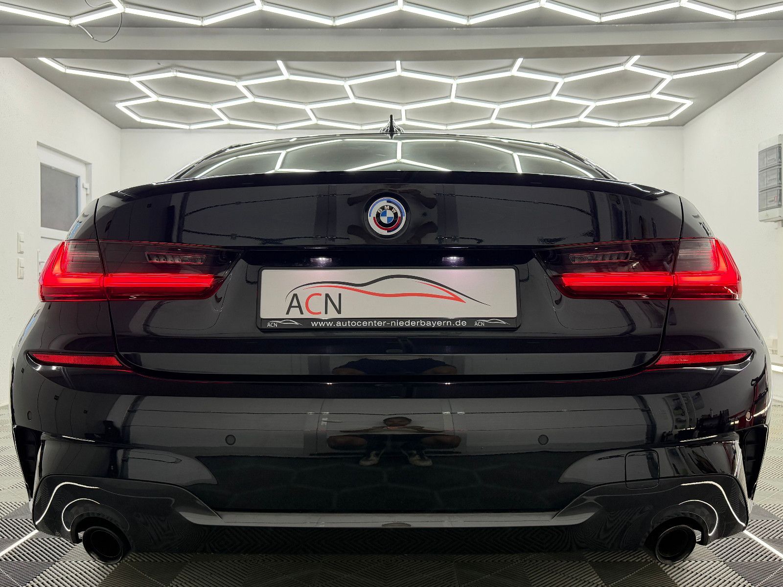 Fahrzeugabbildung BMW 330 i M SPORT/Hi-FI/VRTL COCKPIT/LASER/19% MwSt.