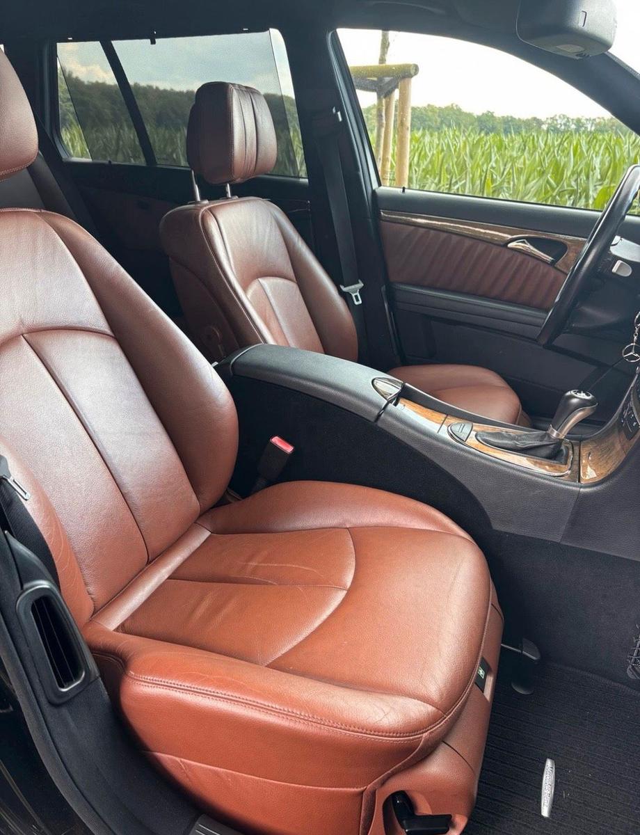 Mercedes-Benz E220 2006 — photo 15