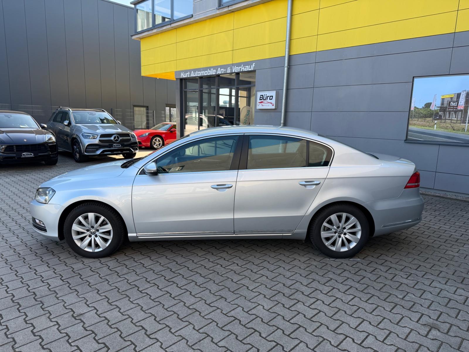 Volkswagen Passat Lim. Comfortline/NAVI/BLUET*/SHZ/TEMPOMAT