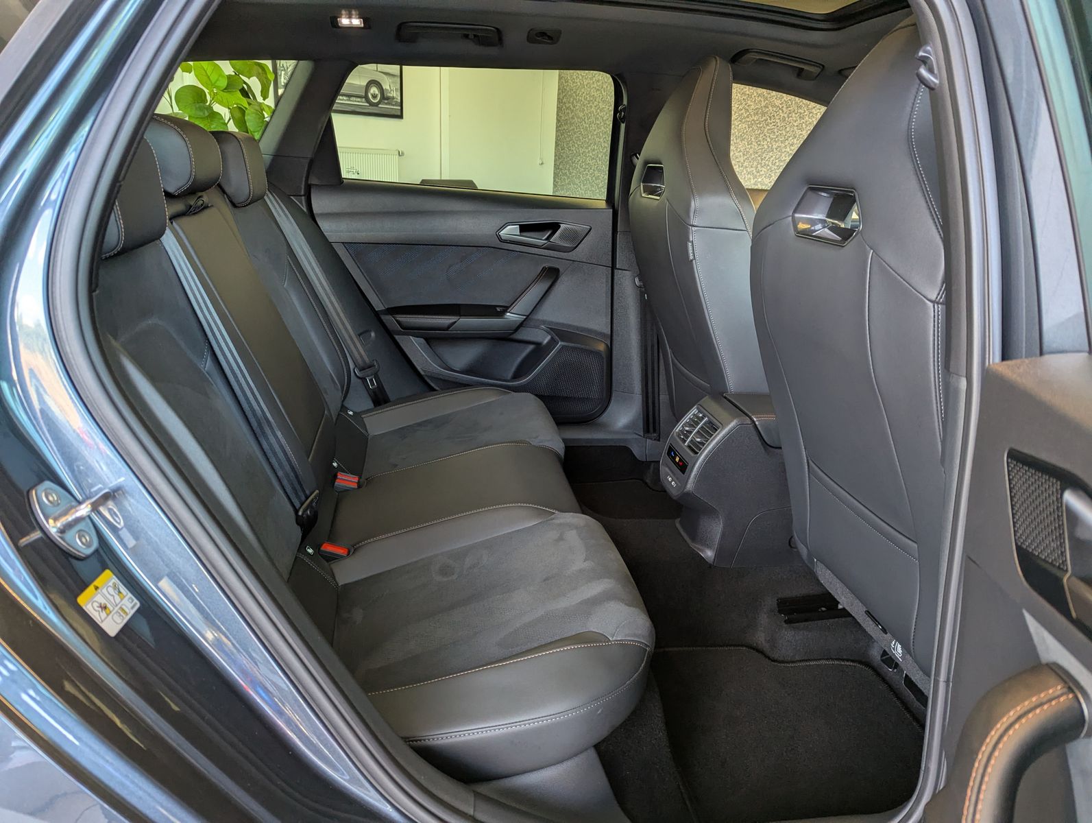 Fahrzeugabbildung CUPRA Leon 1.5 eTSI DSG Skyline Dinamica Memory AHK 19