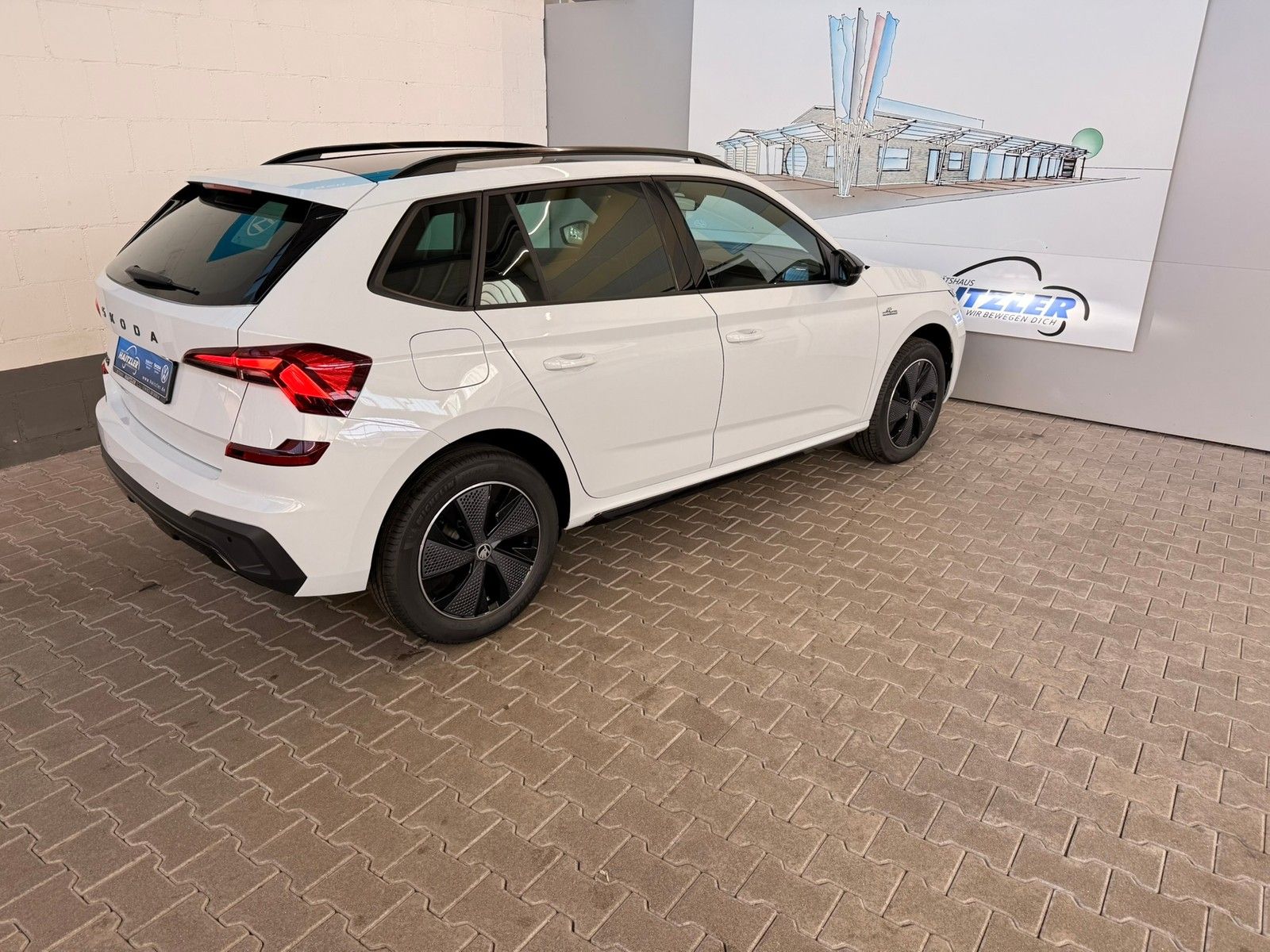 Fahrzeugabbildung SKODA Kamiq Monte Carlo 1,5 TSI DSG +Sportpaket +Navi