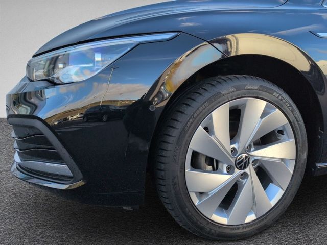 Golf VIII 1.5 eTSI DSG STYLE LED+KAMERA+NAVI+ACC