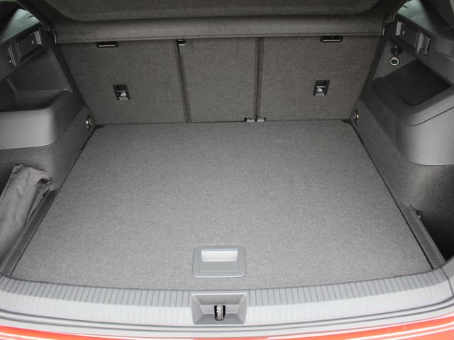 Tiguan 2,0 TDI 4M R-Line*Headup*IQ.Light*5J.Gar.