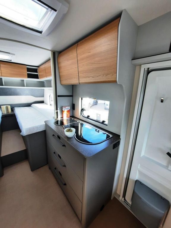Fahrzeugabbildung Bürstner B66 Plus 520 TL Verfüg./Sparen Sie 4.630,- €