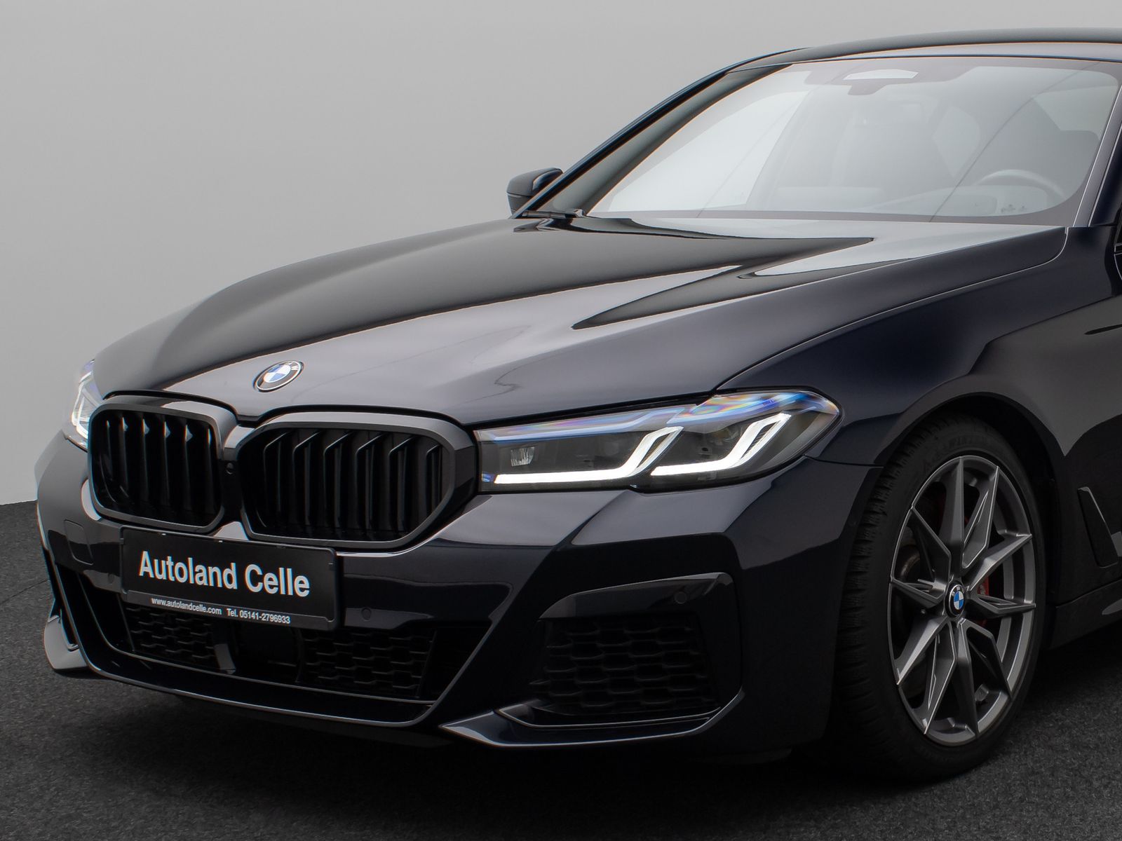 Fahrzeugabbildung BMW M550i xD Kamera Laser HUD DAB H/K 4xKlima Komfor