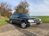 Mercedes-Benz E 300 TD Diesel - Mercedes-Benz E 300: 300td