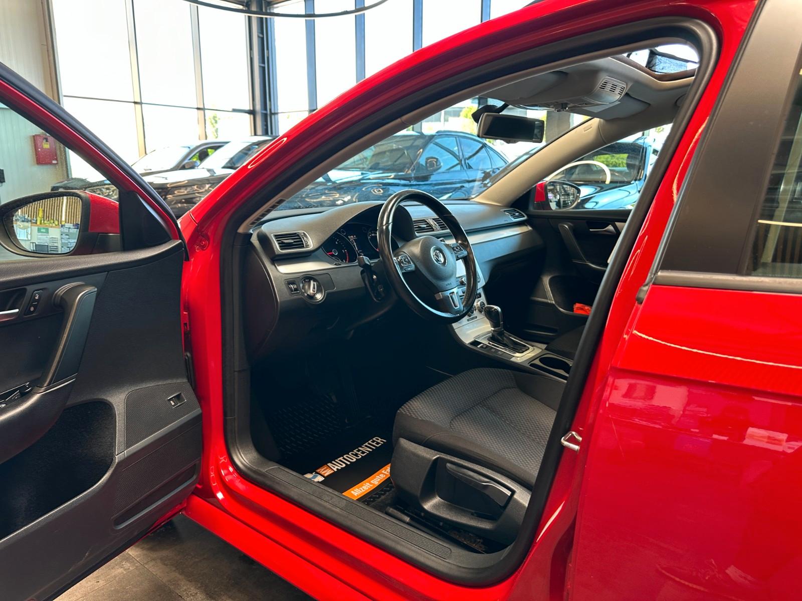 Volkswagen Passat 2012 — photo 39