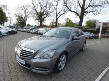 Mercedes E 200 - 1