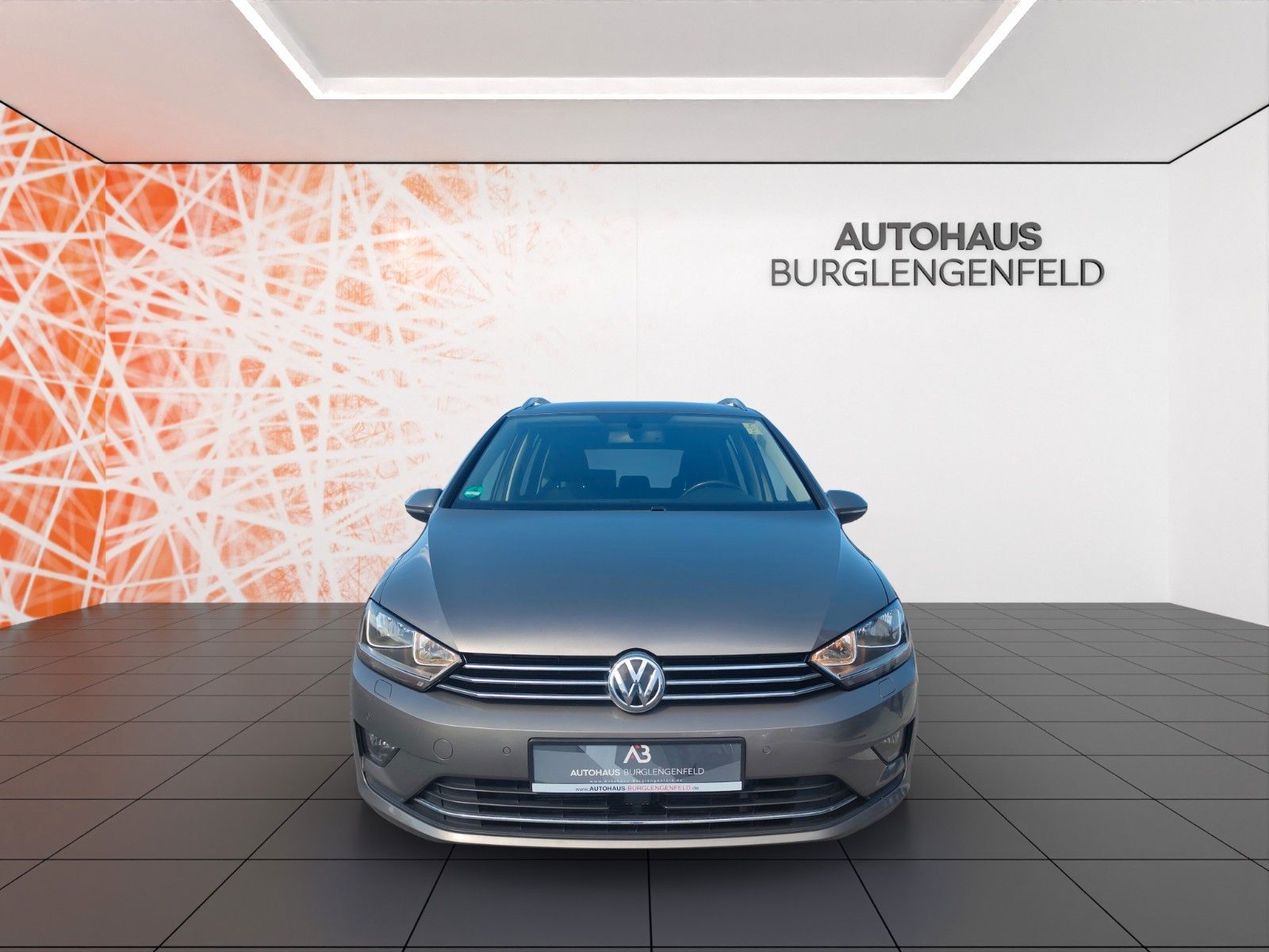 Fahrzeugabbildung Volkswagen Golf Sportsvan VII Lounge ! Navi ! PDC ! SHZ !